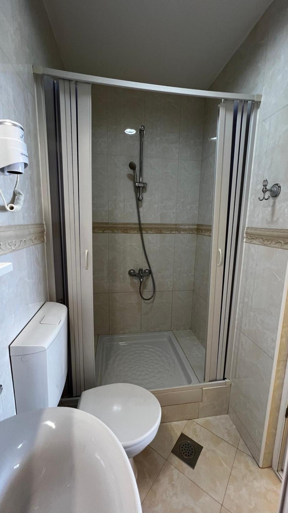 Apartmani Luksic ストモレ エクステリア 写真